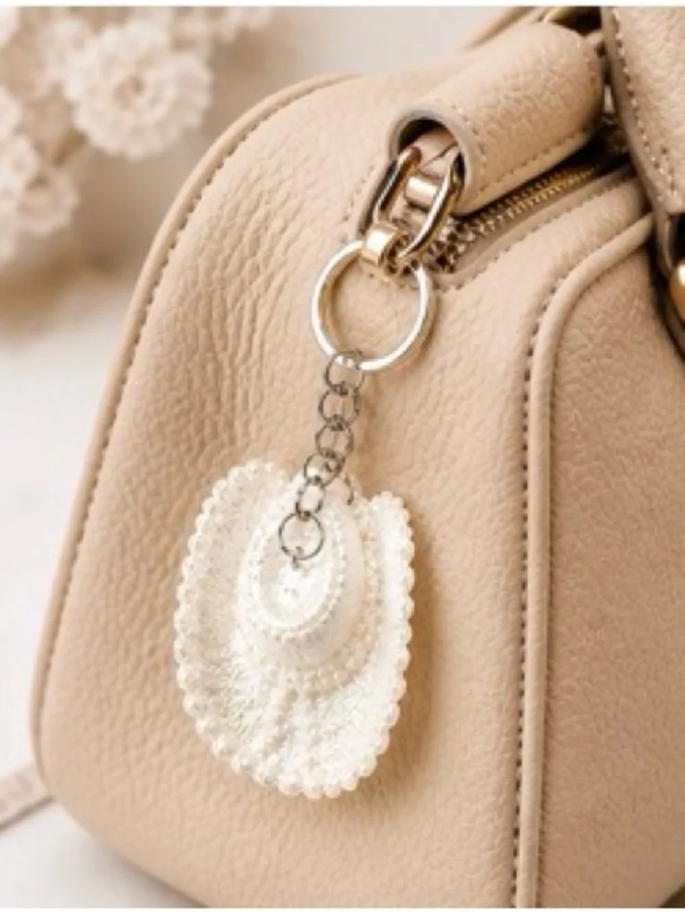 White Cowboy Hat Keychain - Women Accessories - Picture 3 of 7